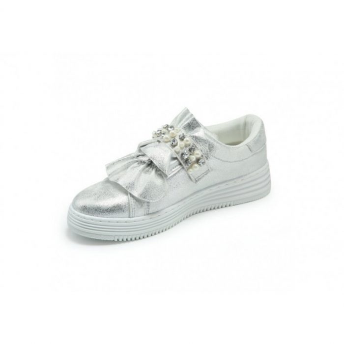 Lichte sneakers van zacht glanzend metallic zilver - Afbeelding 4