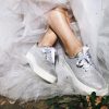 Lichte sneakers van zacht glanzend metallic goud - Afbeelding 2